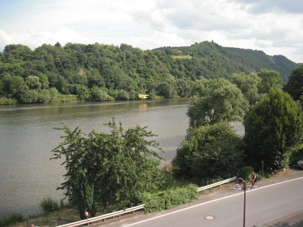 Der Weinladen Apartment Kröv Екстериор снимка